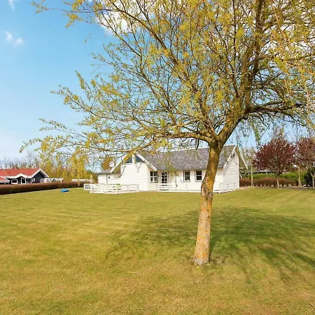 10 Person Holiday In Otterup Tatil Evi Hasmark